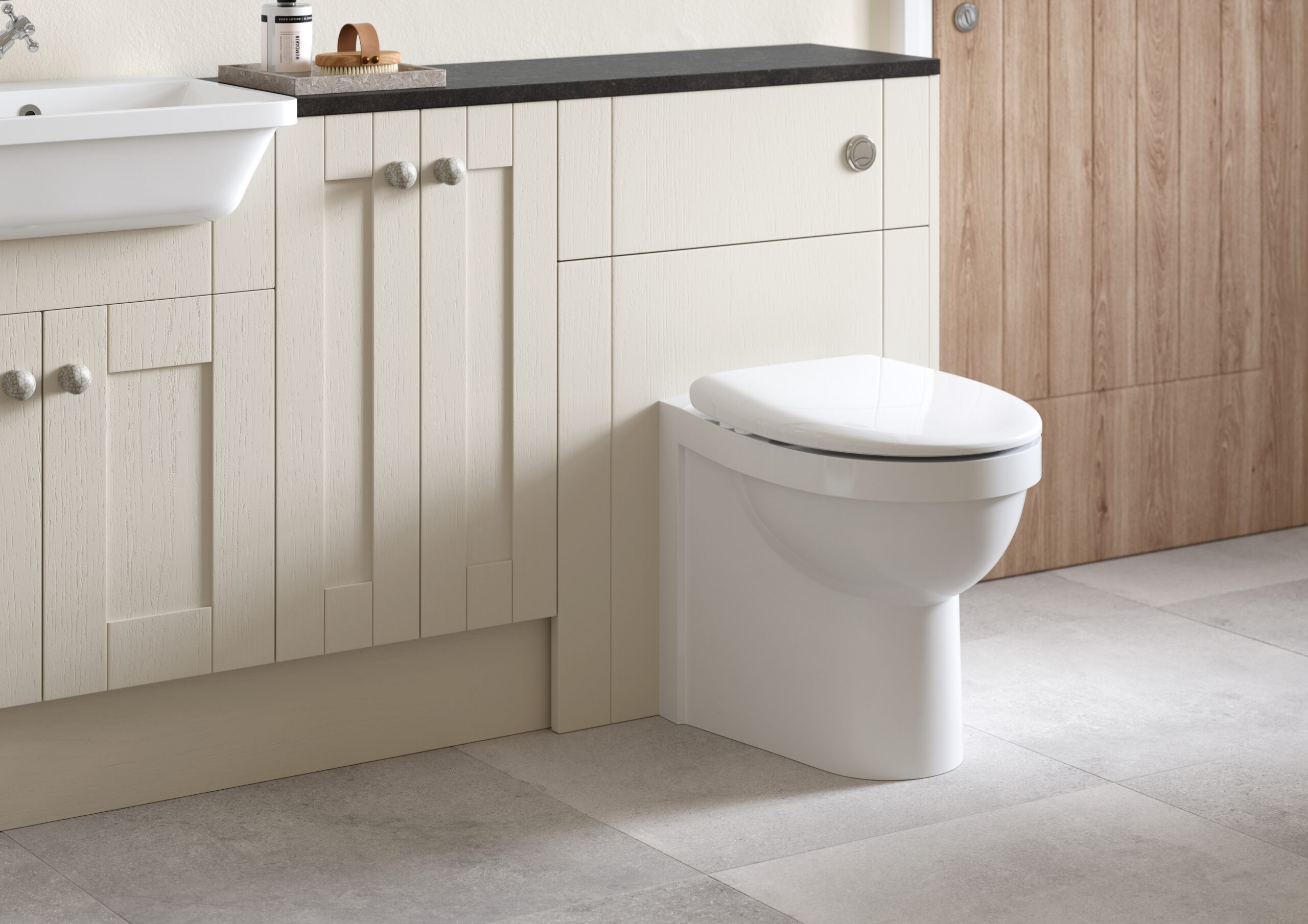 Chiltern Bathroom Furniture Calypso Contour Mussel